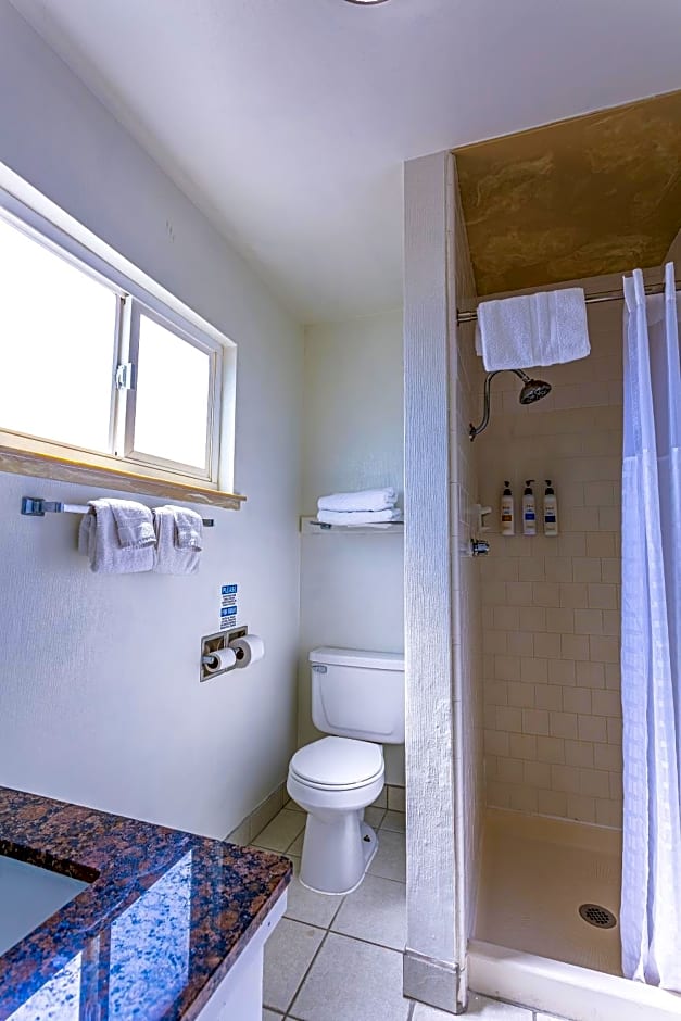 Coastal Breeze Inn
