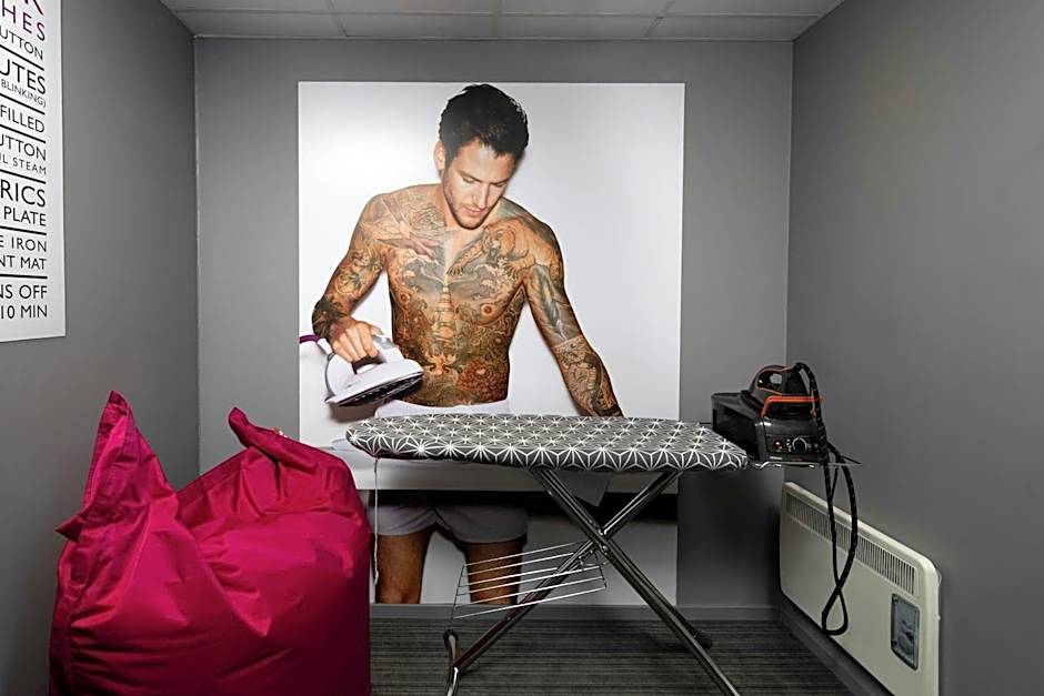 Moxy by Marriott London Excel