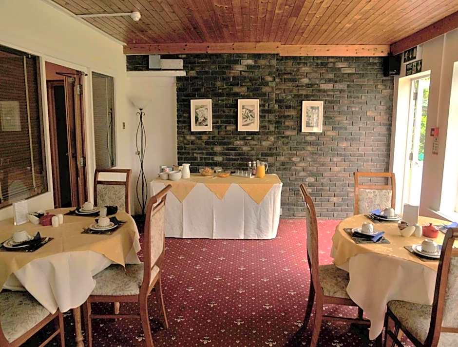 Wimblehurst Hotel