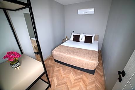 One-Bedroom Apartment - Basement Floor