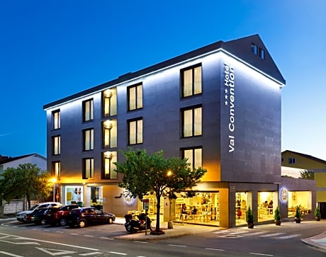 Hotel Val Convention
