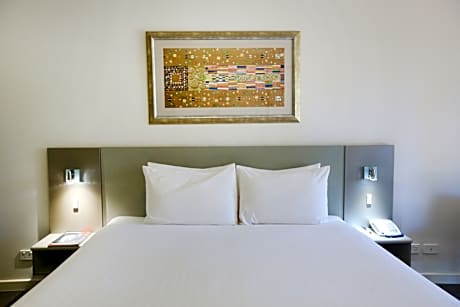 Executive Room, 1 King Bed, Balcony
