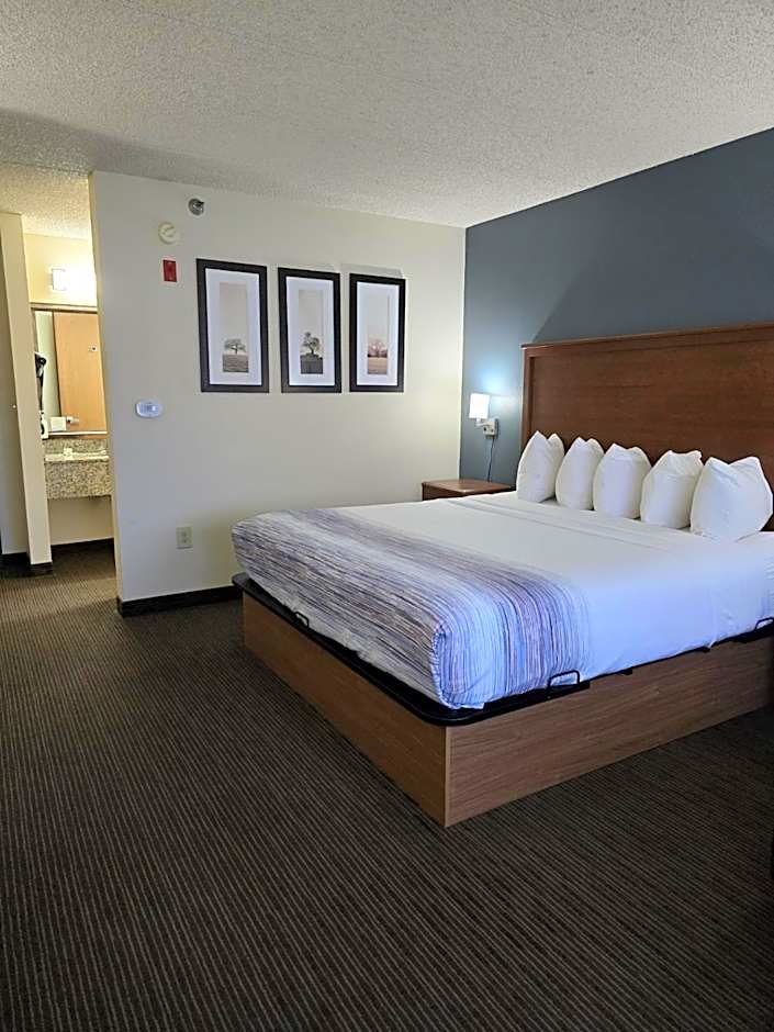 AmericInn by Wyndham Windsor Ft. Collins
