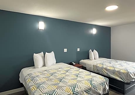 Double Room with Two Double Beds - Non-Smoking