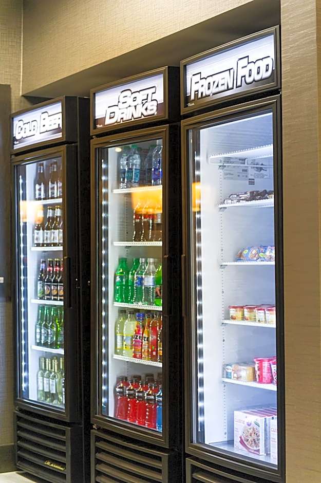 Holiday Inn Express and Suites Madison Central By IHG