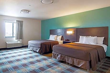 Queen Suite with Two Queen Beds - Disability Access/Non-Smoking