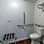 Econo Lodge Inn & Suites Sandusky South
