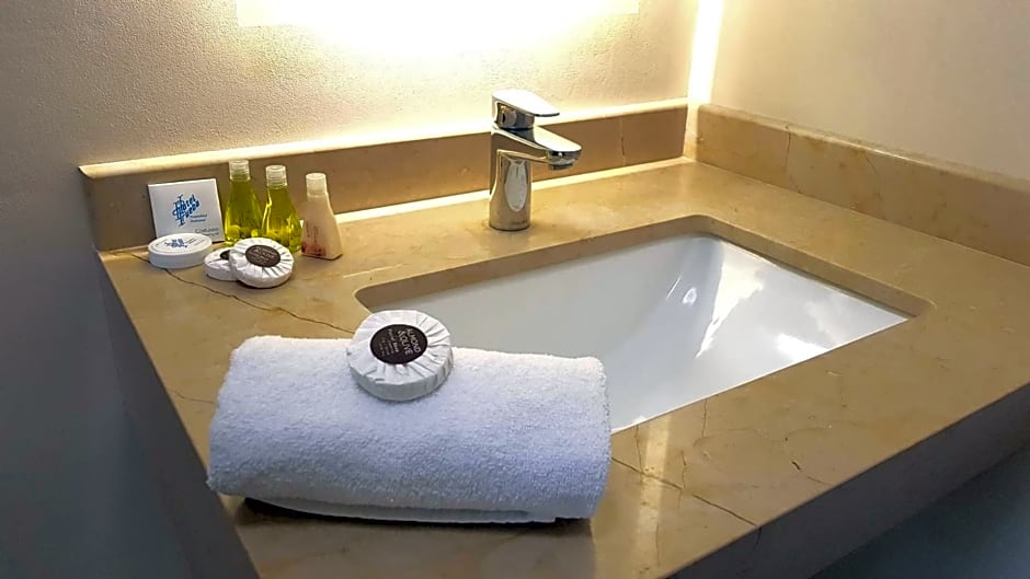 HOTEL TRUEBA