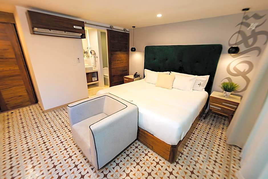 Autentico Vertical Playa del Carmen