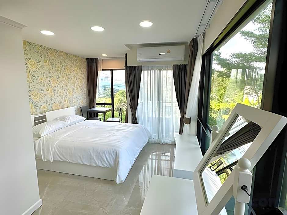 Arunsakhon luxury condo