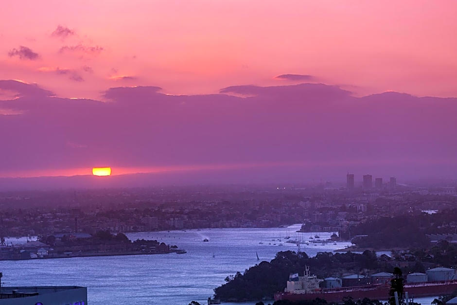 Meriton Suites North Sydney