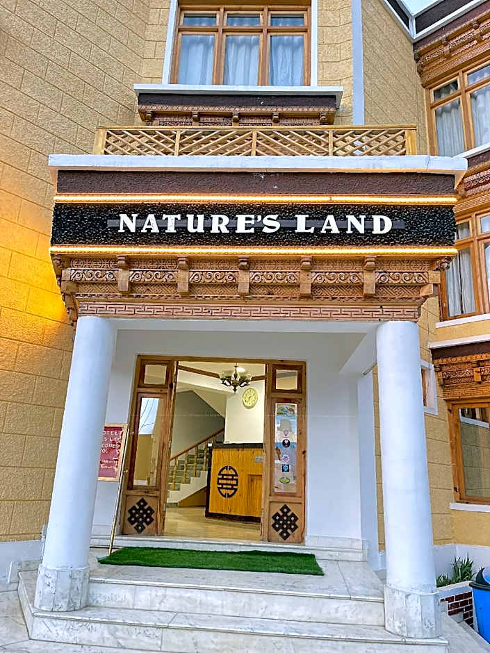 HOTEL NATURE'S LAND