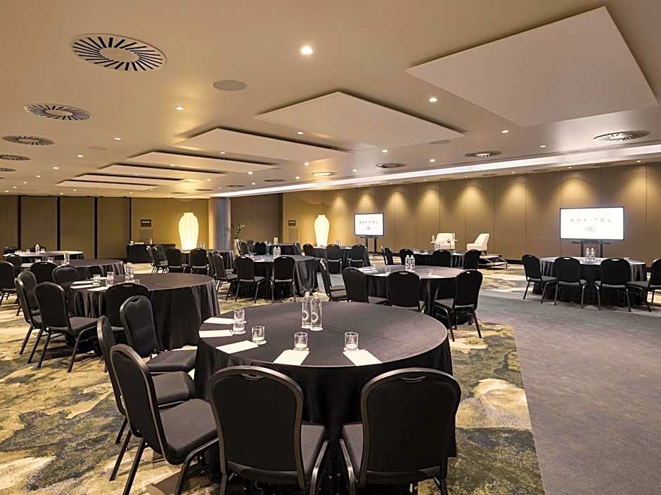 Sofitel Barcelona Skipper