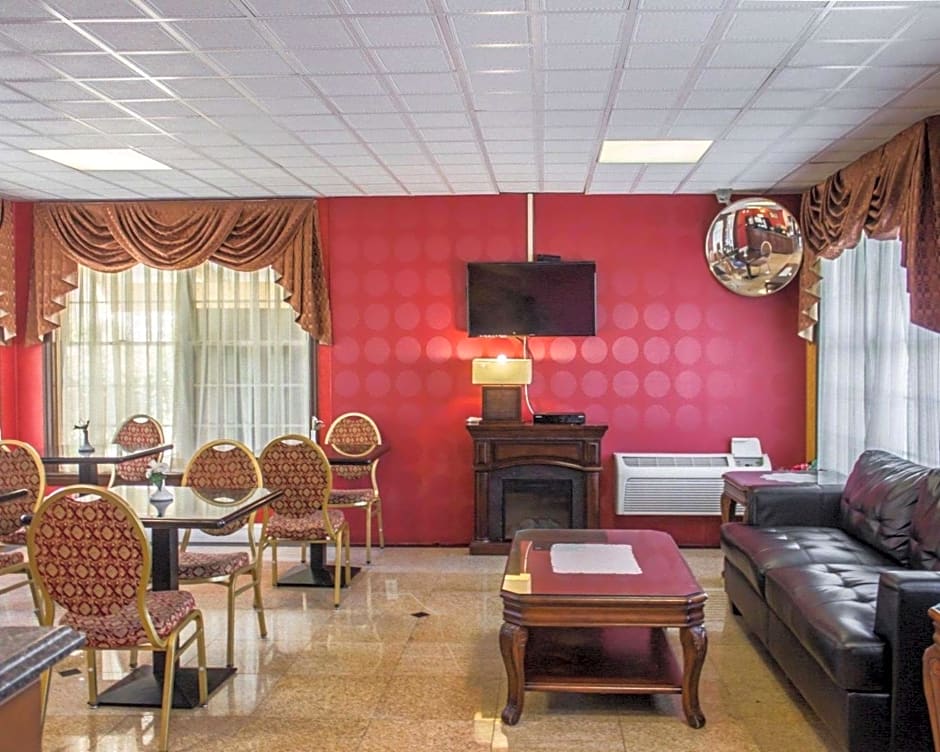 Rodeway Inn Huntington Station - Melville