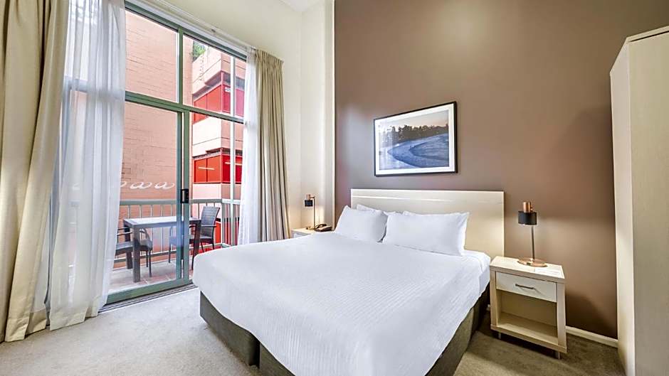 Oaks Sydney Goldsbrough Suites