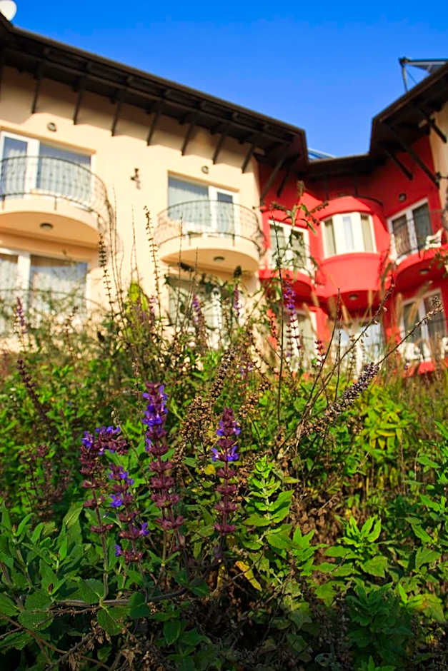 Szőnyi Garden Hotel Pest