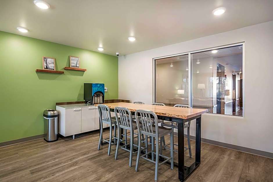 WoodSpring Suites Gurnee-North Chicago