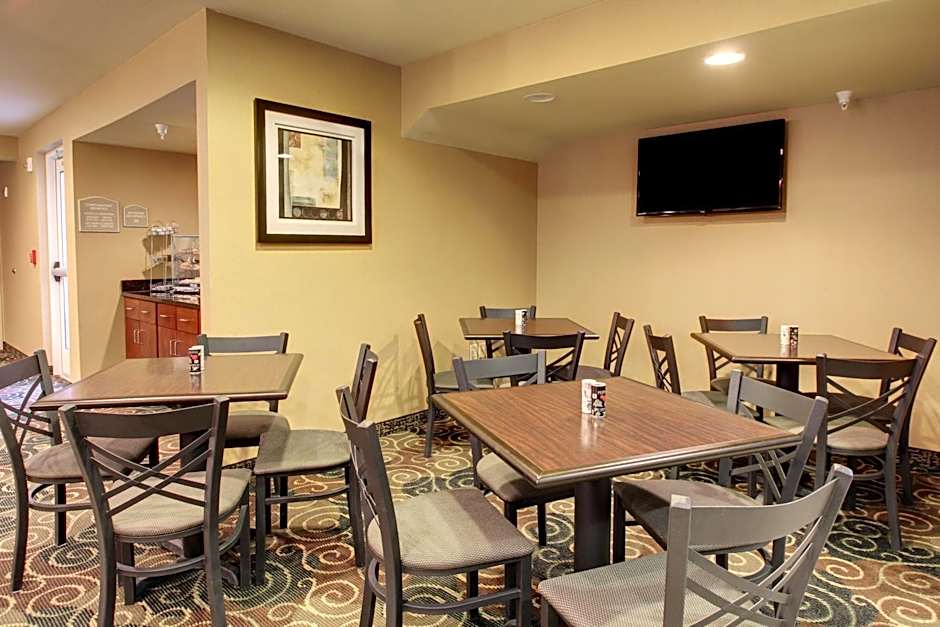 Cobblestone Hotel & Suites - Waynesboro