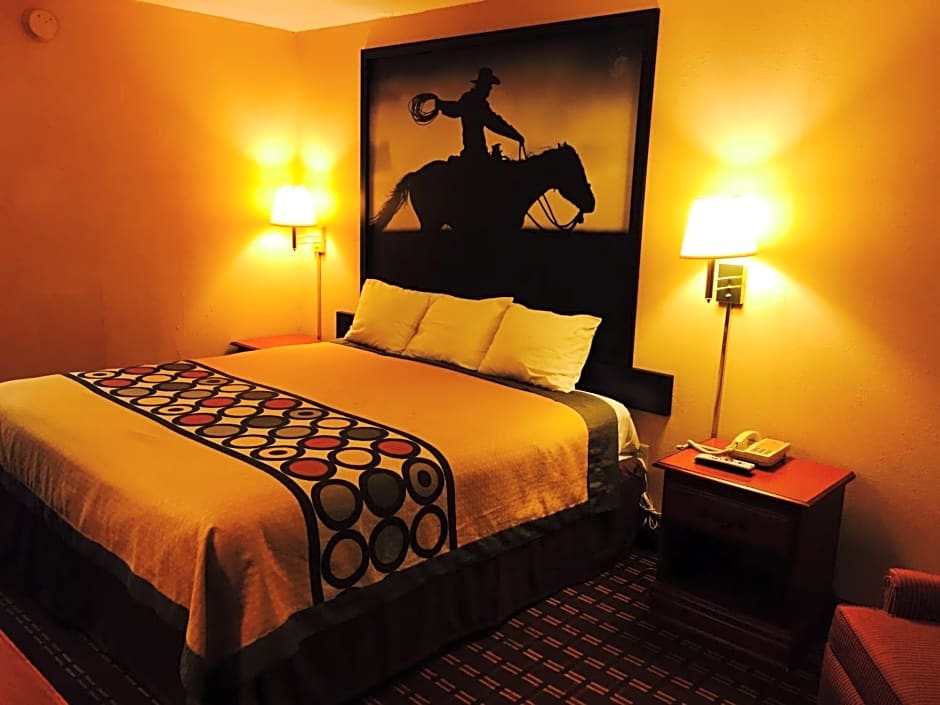 Super 8 by Wyndham Longview/I-20