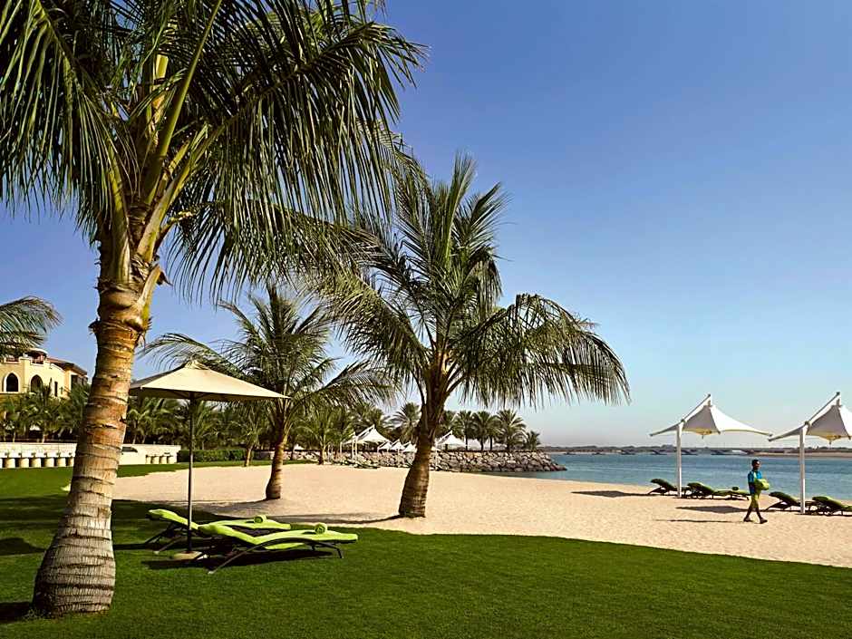 Traders Hotel, Abu Dhabi