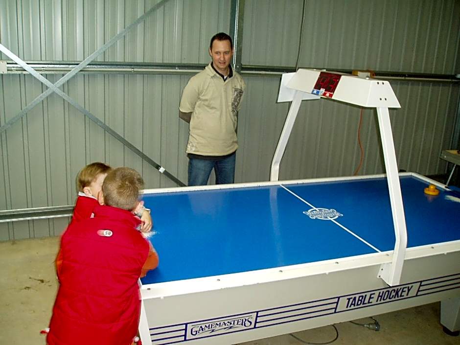 Lake Hamilton Motor Village and Caravan Park