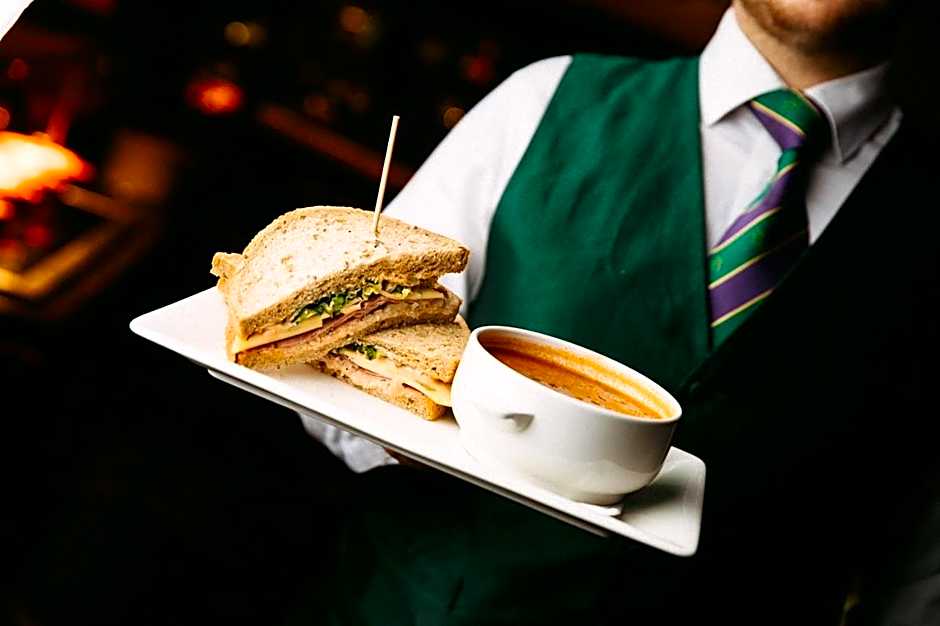 Ingliston Country Club Hotel