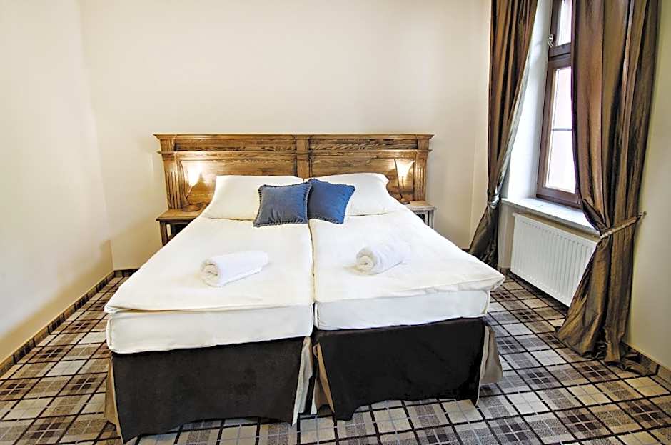 Five Stars Bed&Breakfast