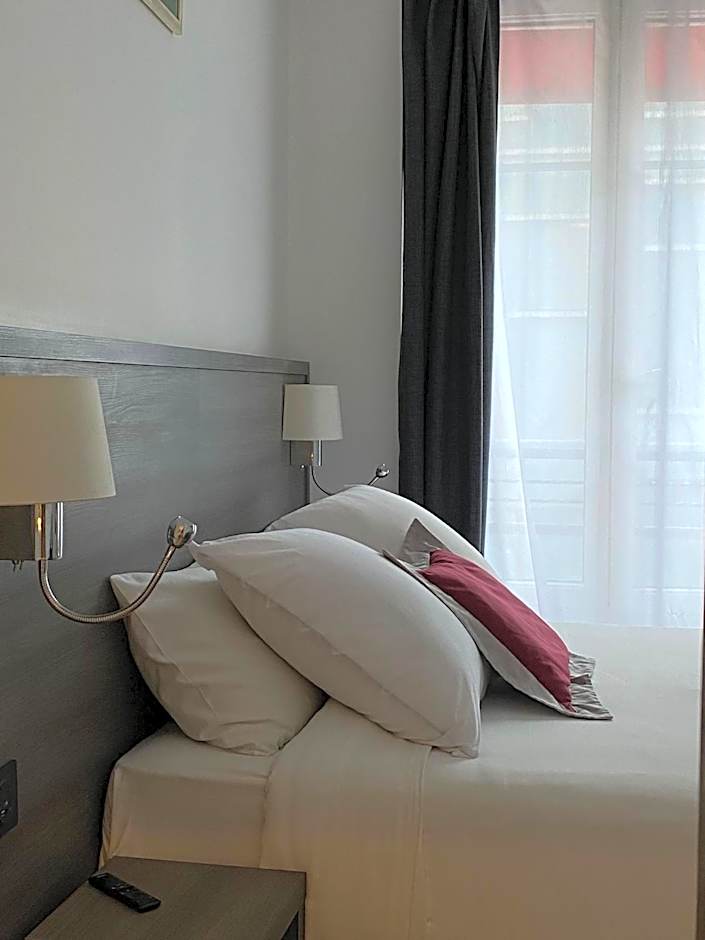 Luxor Bastille Hotel