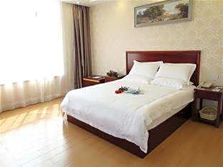 GreenTree Inn GuangDong HuiZhou South Railway Station DanShui RenMin Road Business Hotel