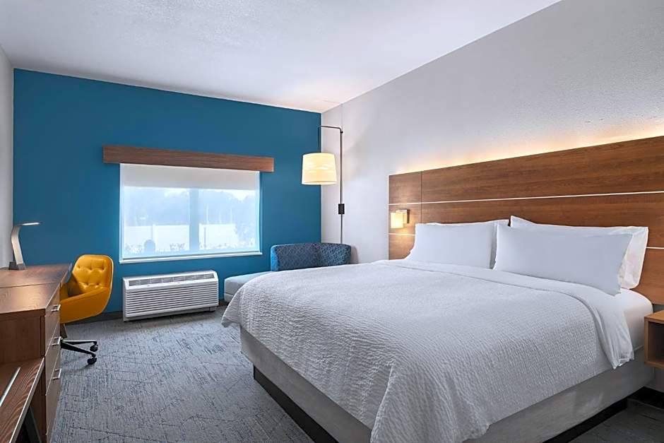 Holiday Inn Express & Suites West Melbourne By IHG
