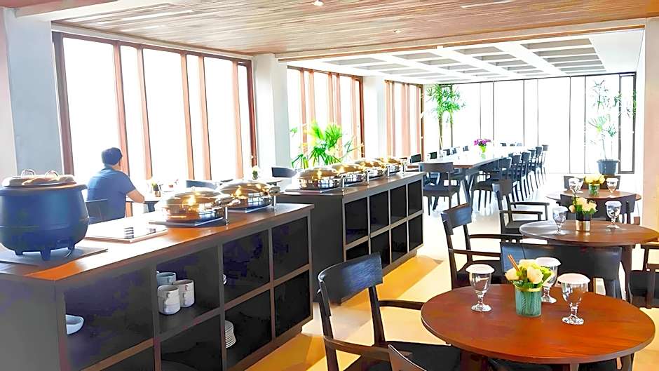 Grand Metro Hotel Puncak