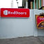 RedDoorz Syariah near Perempatan Kartasura