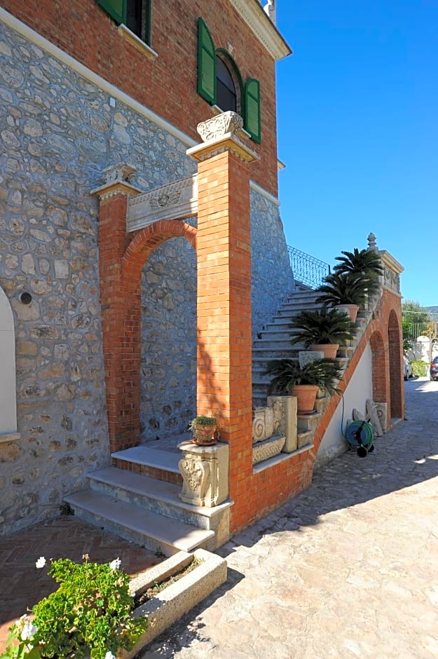 B & B Torre Saracena