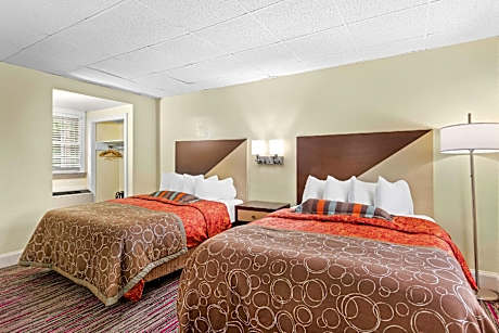 2 Queen Beds Nonsmoking