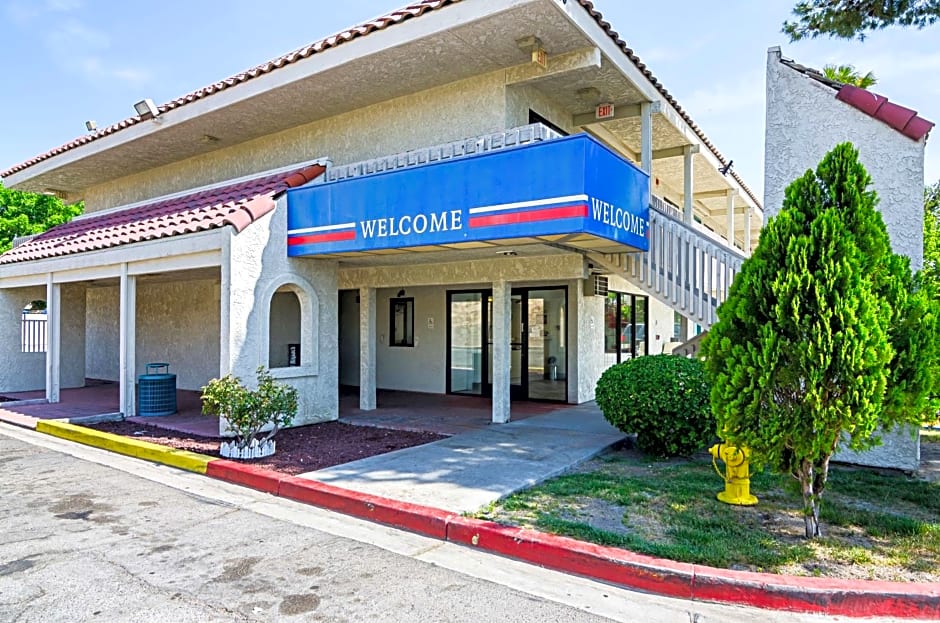 Motel 6 Barstow, CA