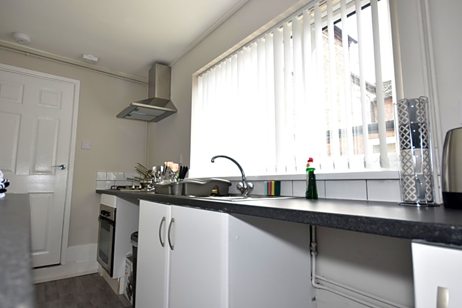 Townhouse @ 32 Penkhull New Road Stoke