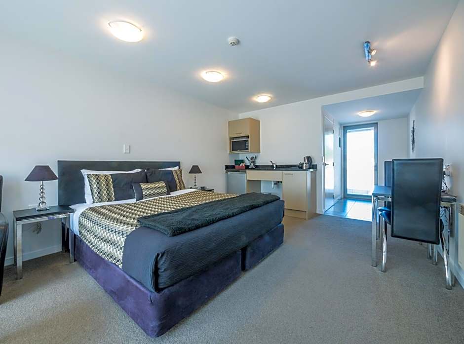 Bellano Motel Suites