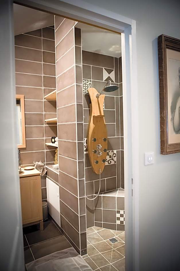 Chateau De La Moriniere