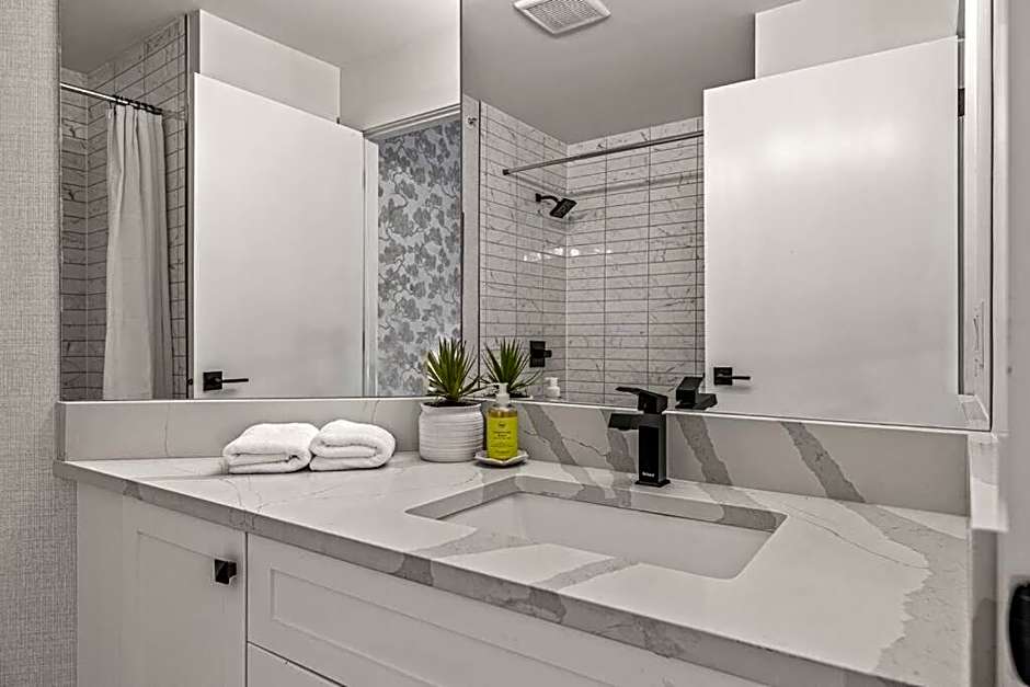 Mountain Vista Escape Downtown