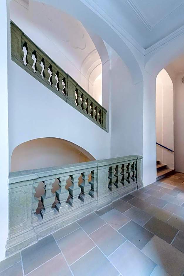 Petra Inn Apartments in historical palace Bratislava