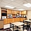 Travelodge by Wyndham Sturgis