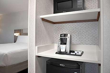 1 King Bed Standard Jetted Tub