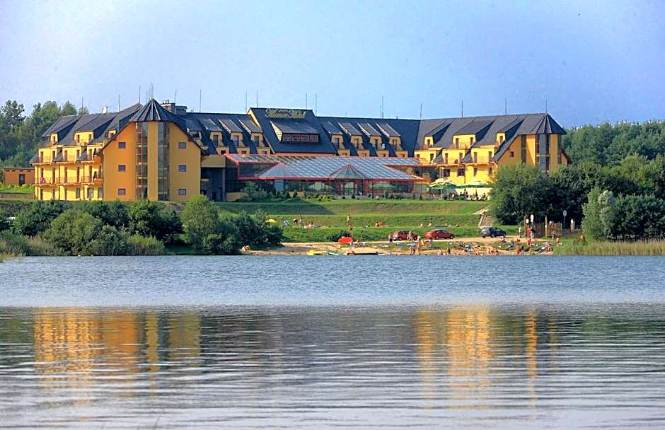 Manor Hotel