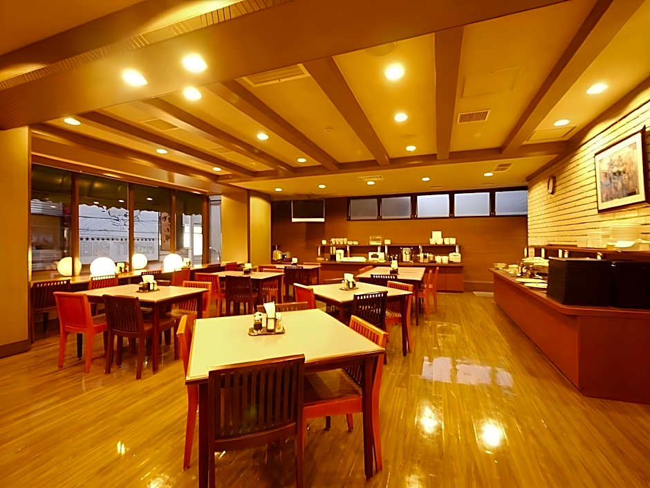 Hotel Route-Inn Toyama Ekimae