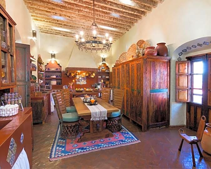 Hacienda Las Amantes