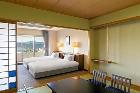 Japanese-Western Style Classic Junior Suite with Two Single Beds and Four Futon Beds - Mountain View