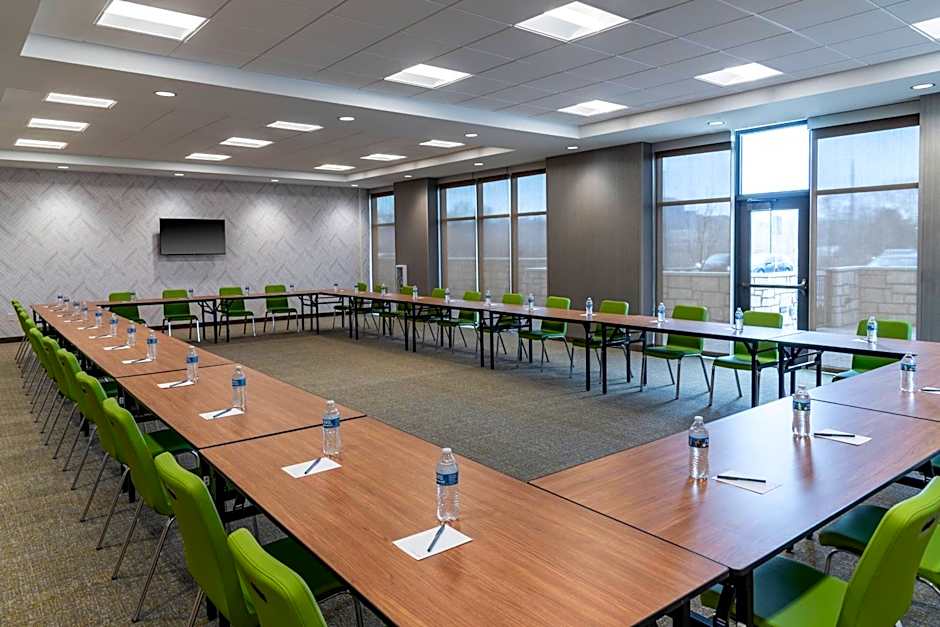 SpringHill Suites by Marriott Overland Park Leawood