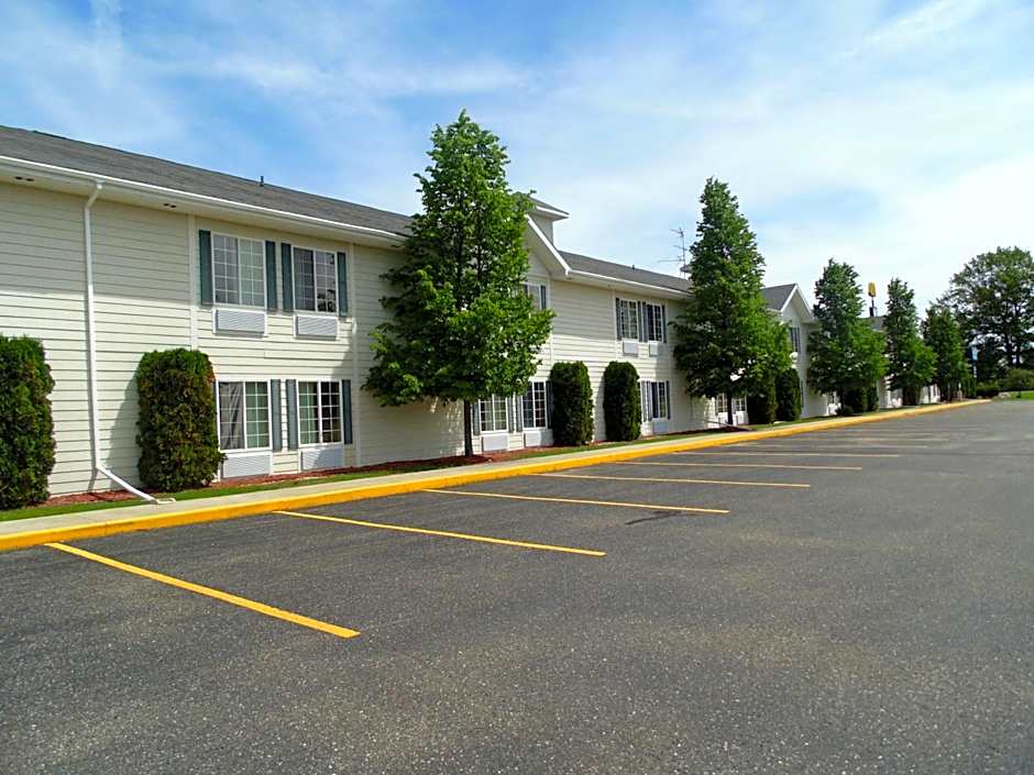 American Inn And Suites Houghton Lake