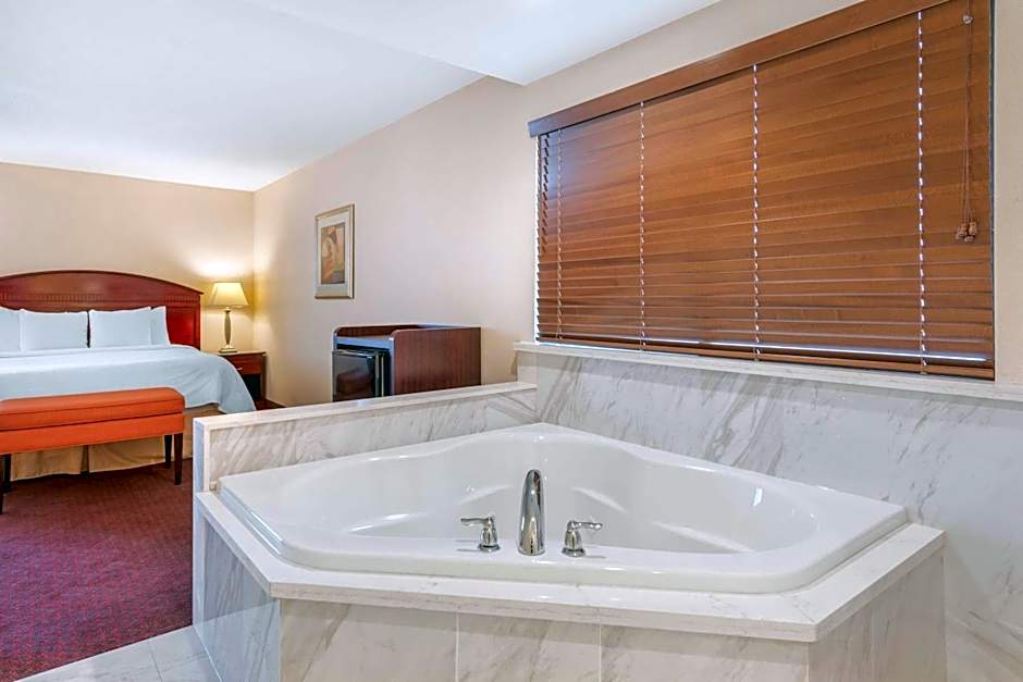 Best Western Plus West Covina Inn