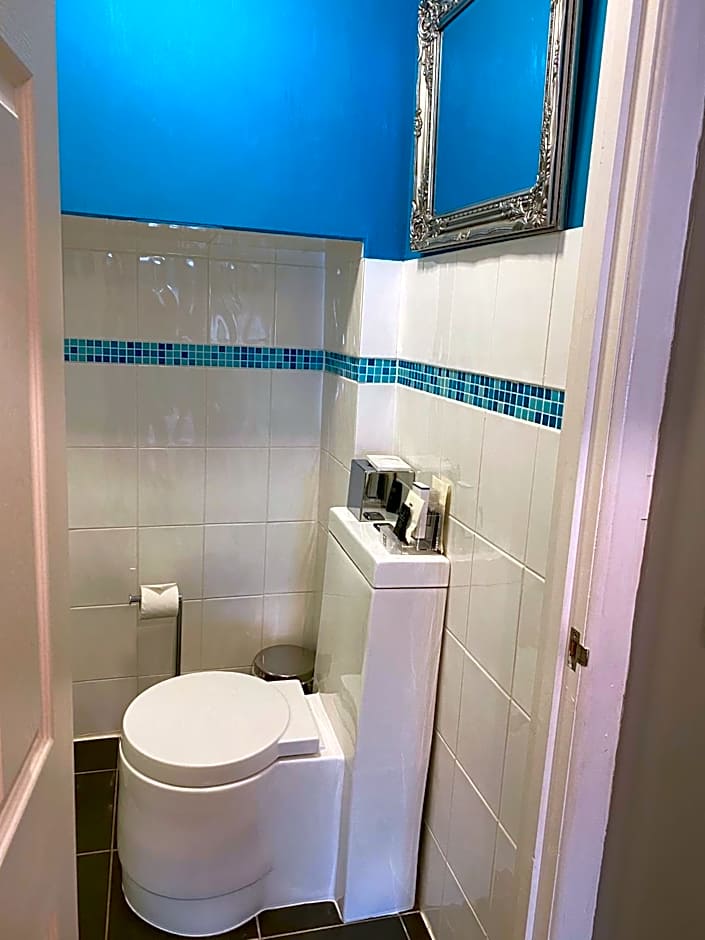 The White House Hotel